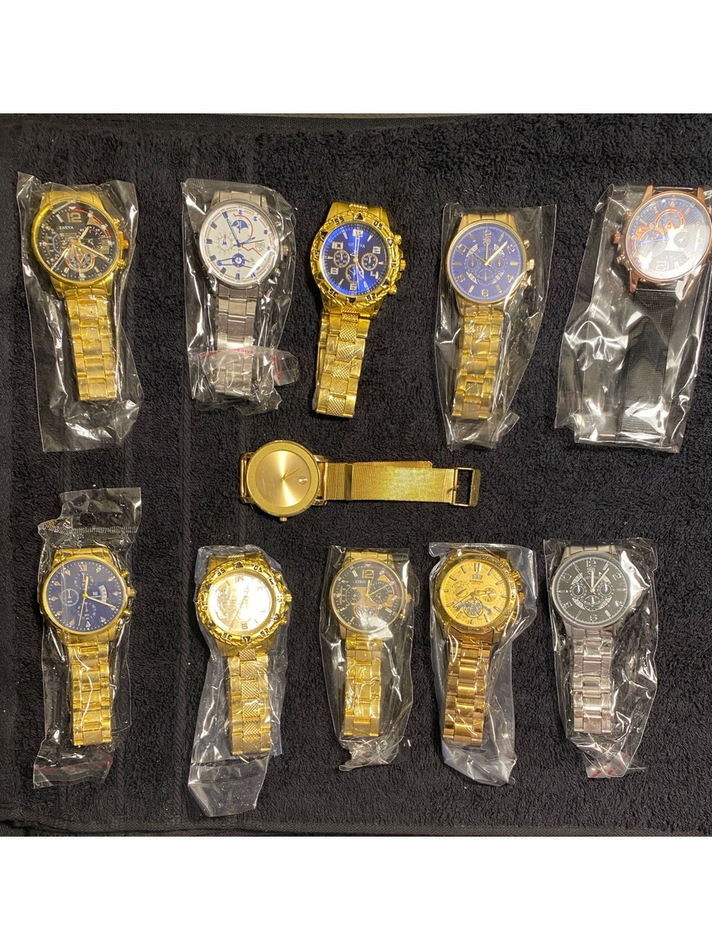 Mystery lot men’s watch/fit mixed  Lot of Metal Wrist Watches - Gold & Silver